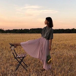 Lilac pleaded midi skirt